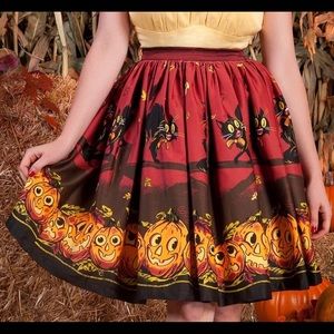 Petite Jenny Skirt in Pumpkin Border Print